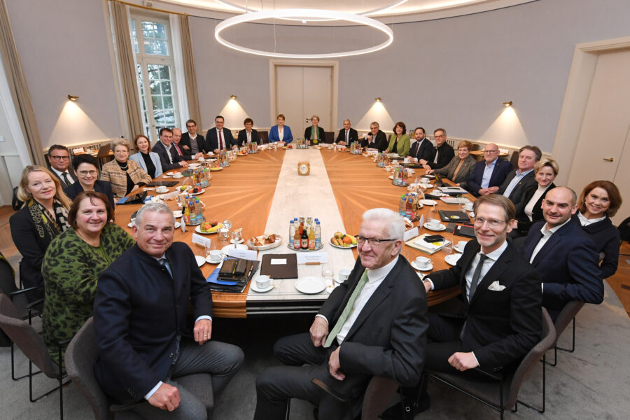 Bürokratiebbau ist Chefsache: Das Landeskabinett in der Villa Reitzenstein