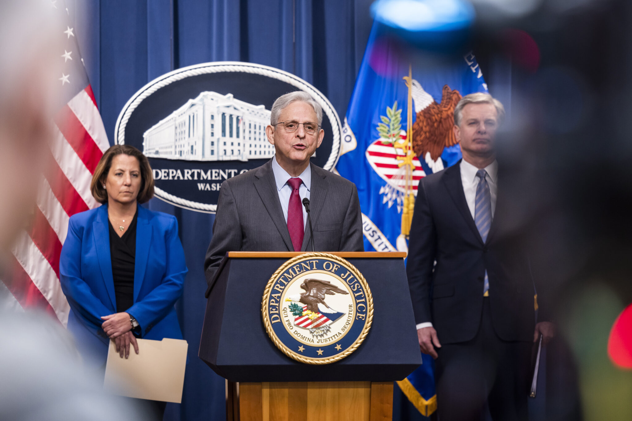 Attorney General Merrick Garland (C), FBI Director Christopher Wray (R), and Deputy Attorney General Lisa Monaco (L) announce the seizure of Hive ransomware's website off the so-called dark-web at the Justice Department in Washington, DC, USA, 26 January 2023. The ransomware site was reportedly used to extort more than 100 USD million from victims worldwide. Photo: picture alliance/EPA/JIM LO SCALZO