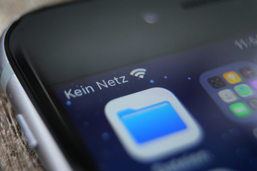 Die Aufschrift «Kein Netz» ist auf dem Bildschirm eines Mobiltelefons zu sehen.