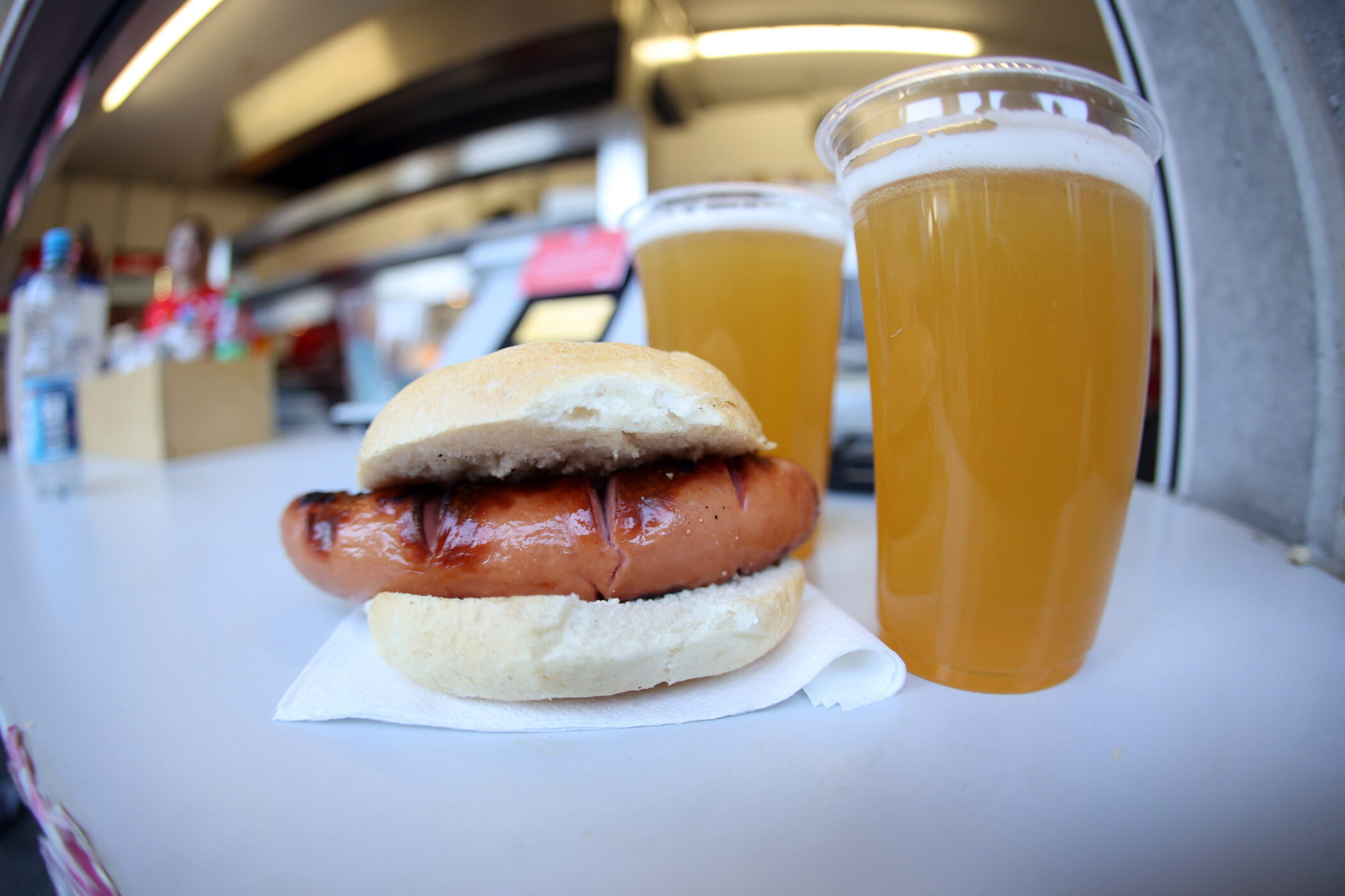 Bratwurst und Bier