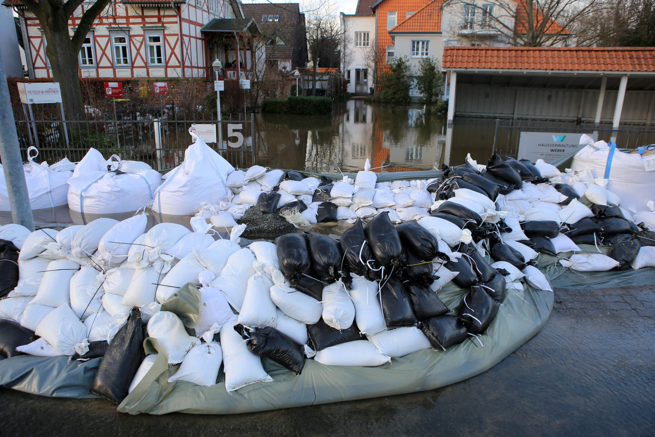 Technischer Hochwasserschutz - Hochwasser Baden-Württemberg