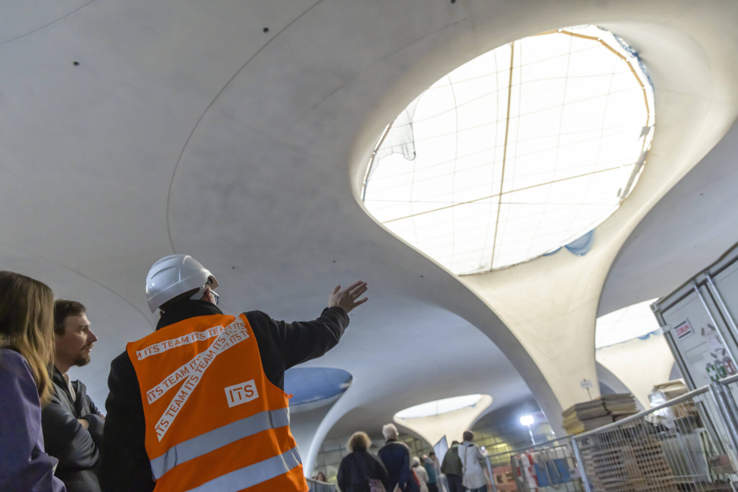 Tage der offenen Baustelle am neuen Hauptbahnhof. Das Projekt Stuttgart 21 lädt am Osterwochenende erneut Besucher auf das Baustellengelände ein.