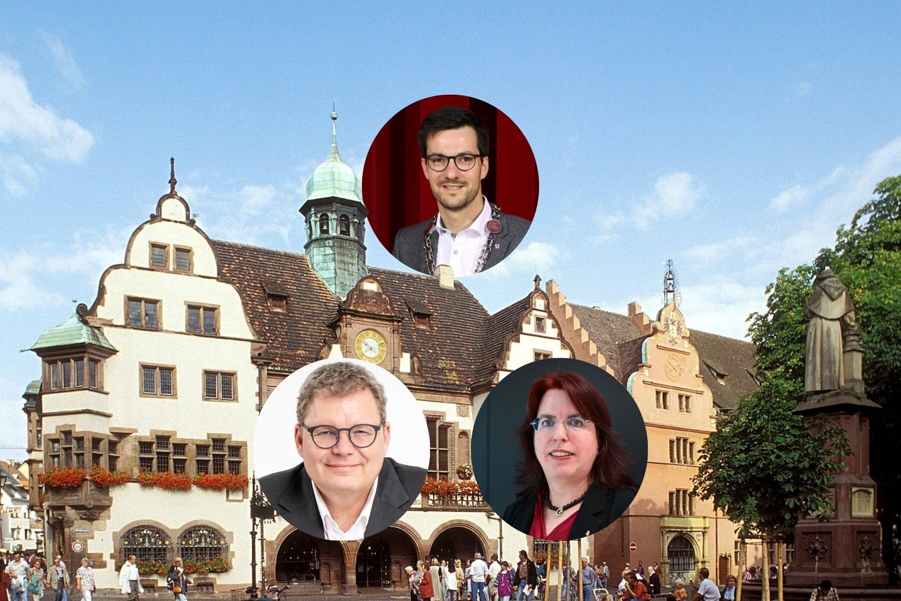 Historisches Gebäude mit drei Porträtfotos darüber.