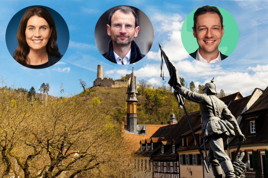 Drei Porträts vor blauem Himmel; im Hintergrund eine Burg und eine Statue.