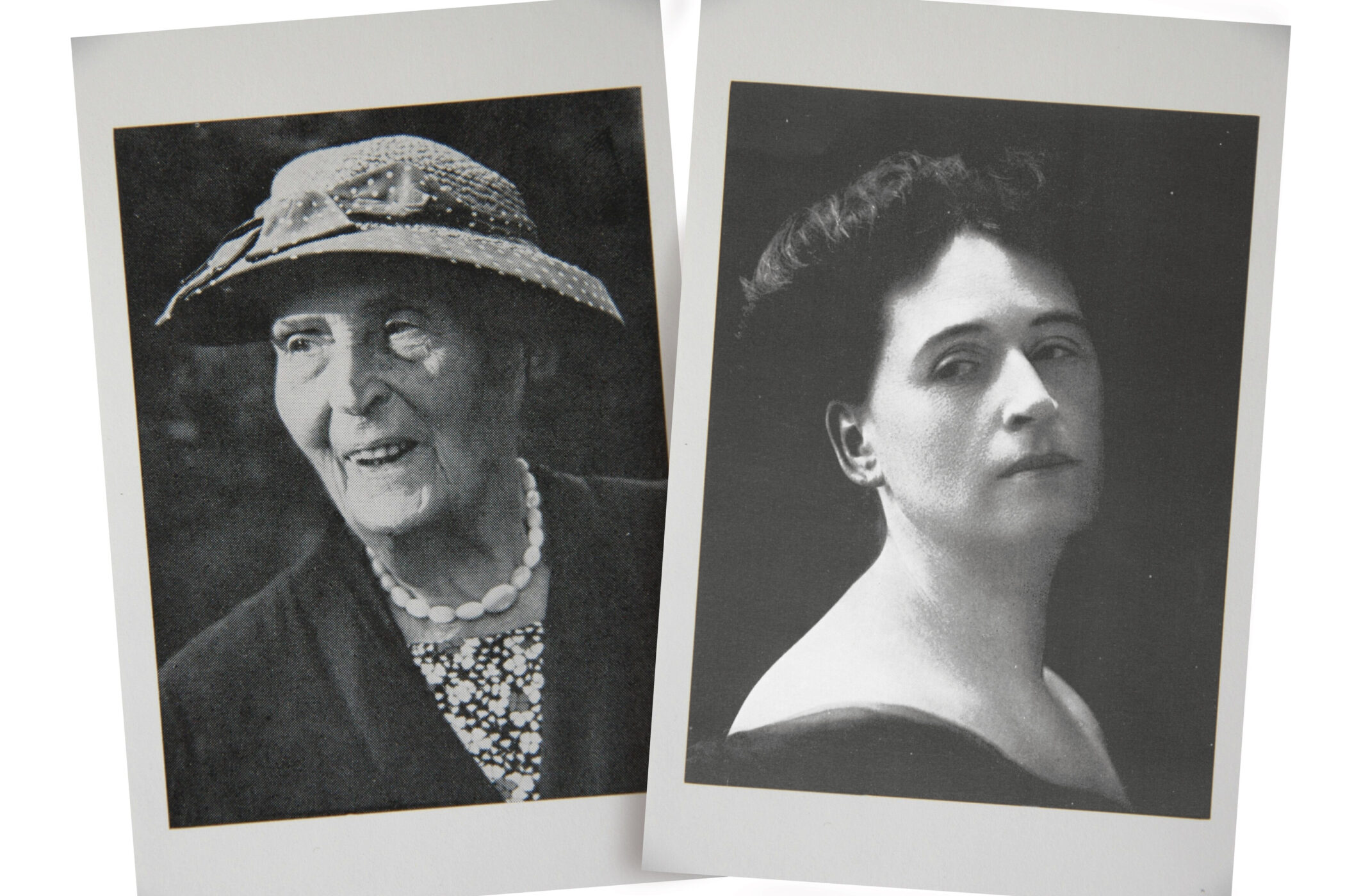 Zwei Porträtfotos von Frauen, eine mit Hut, die andere schaut schräg zur Seite.